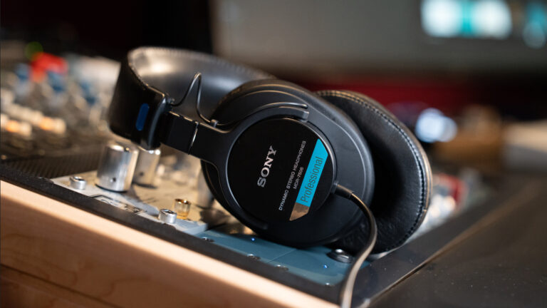 Sony MDR-7506 headphones