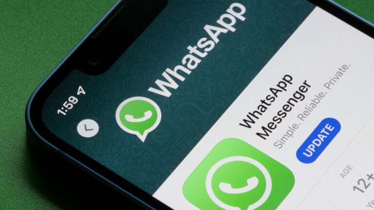 A close up of the WhatsApp App Store page